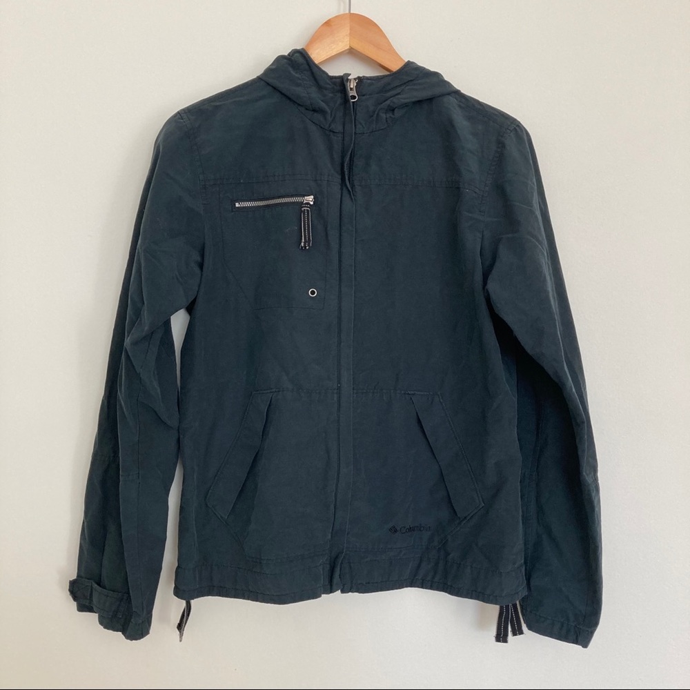 Columbia | Women's Zip Up Windbreaker Jacket